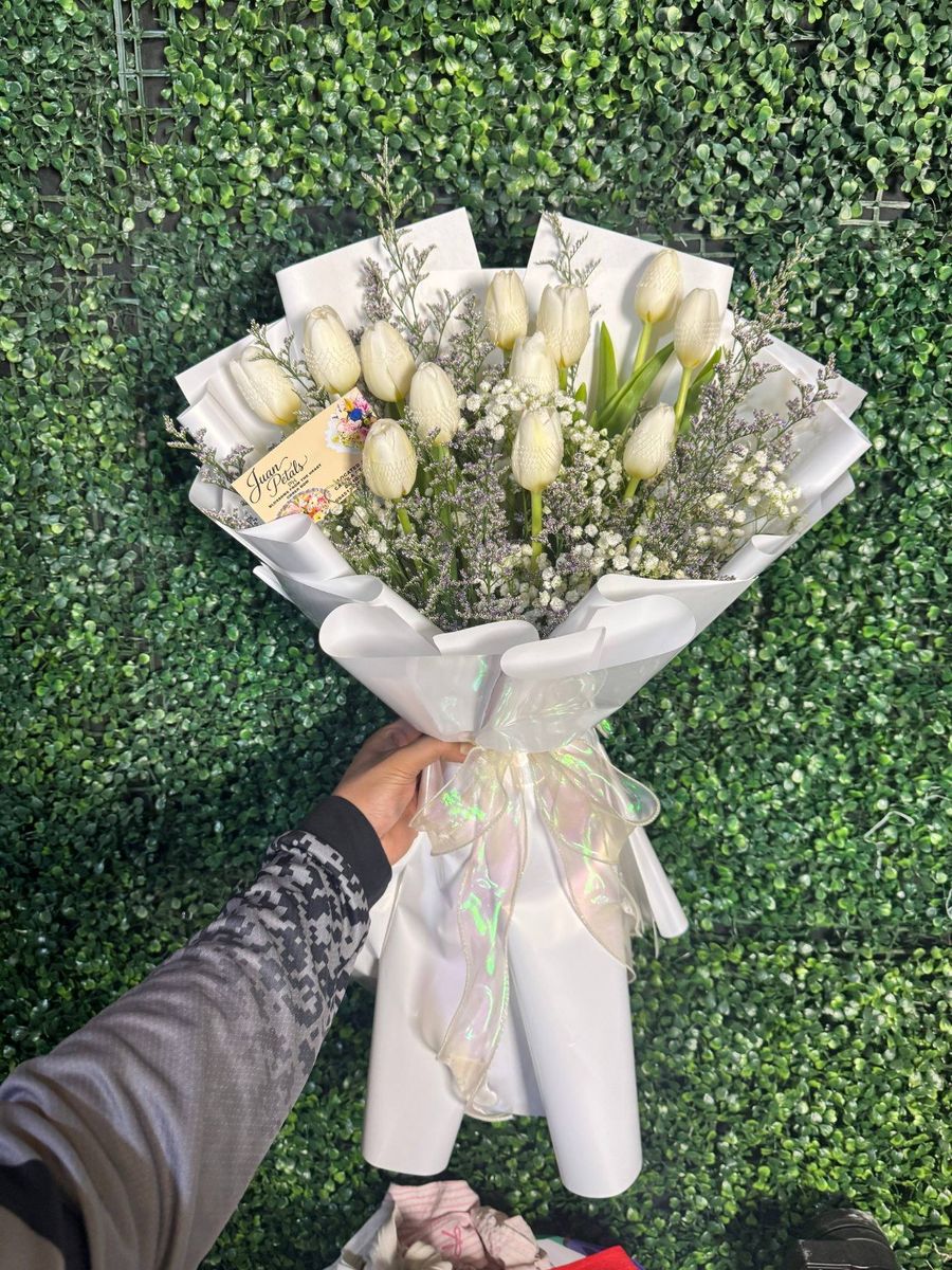 White and purple tulip bouquet with lavender accents