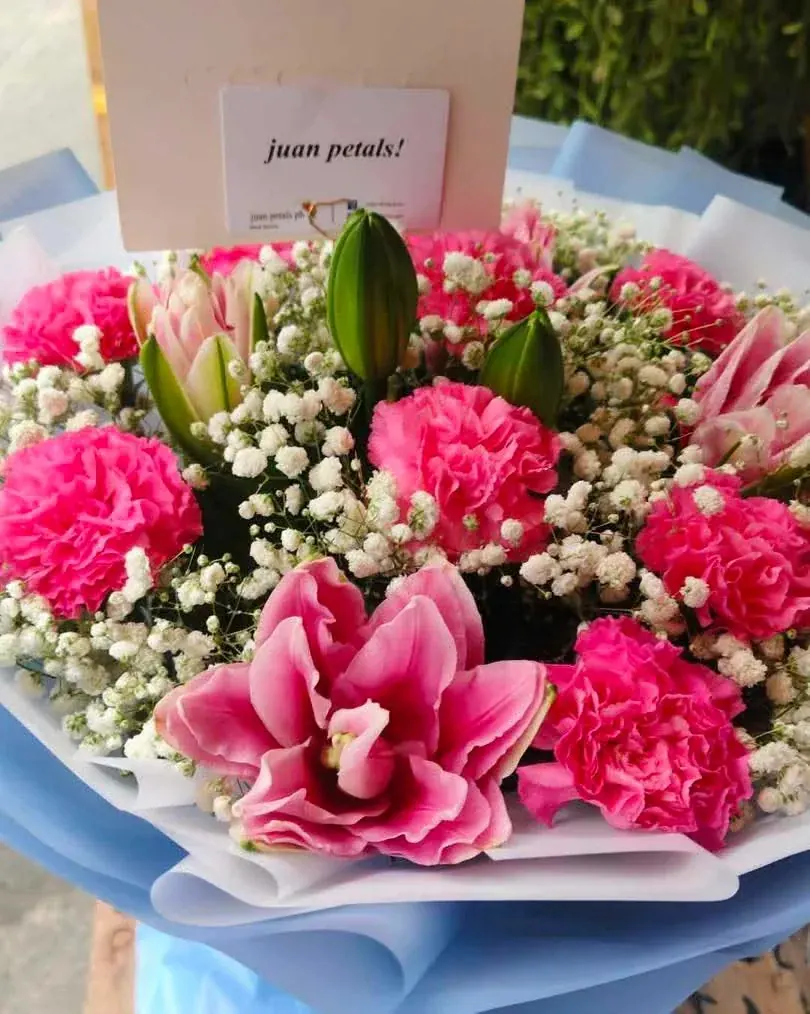 Pink flower bouquet