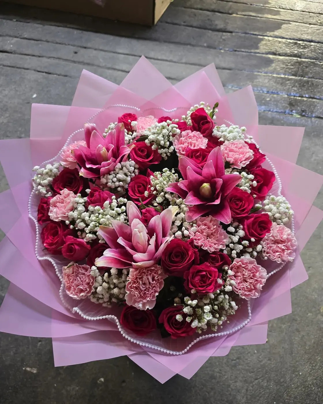 Pink rose bouquet