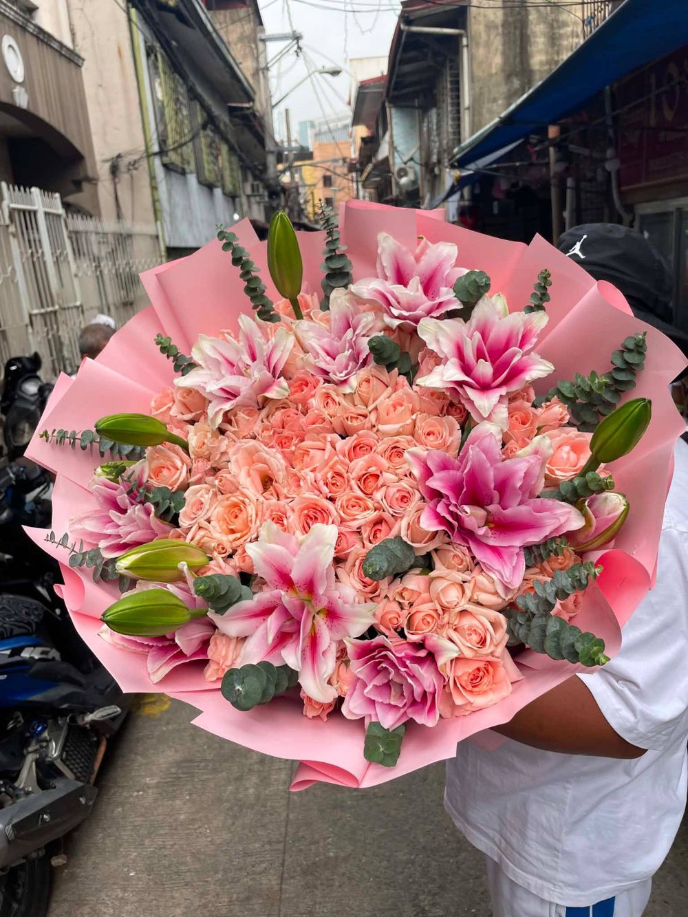 Colorful pastel mixed flower bouquet